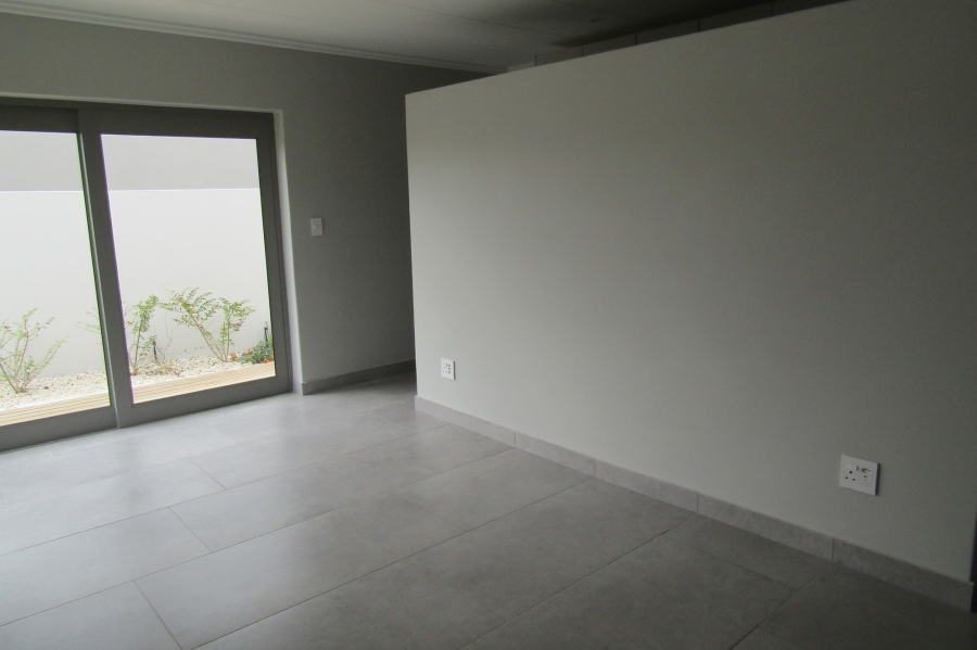 4 Bedroom Property for Sale in Oubaai Western Cape